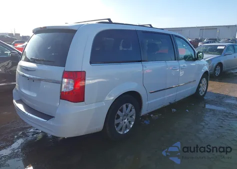 2016 Chrysler Town & Country Touring from USA, damaged, VIN 2C4RC1BGXGR147764